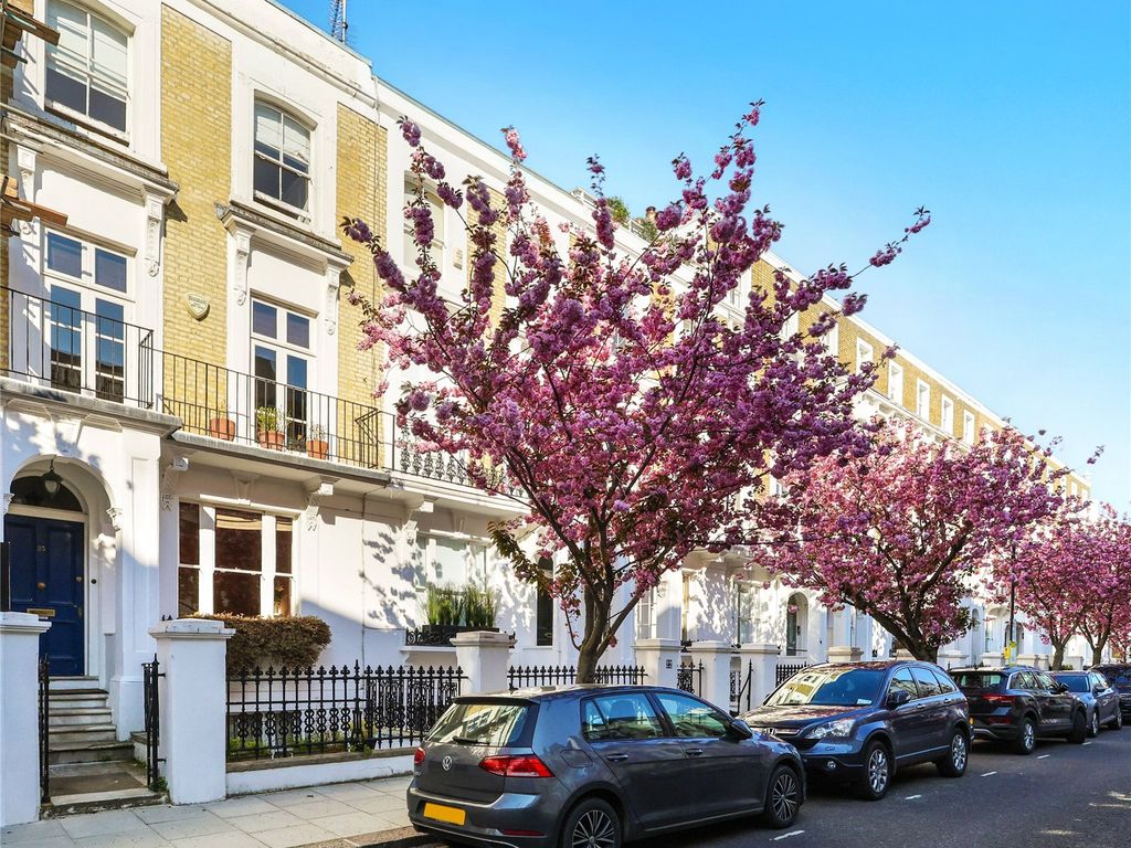 4 bed terraced house for sale in Redcliffe Road, London SW10, £