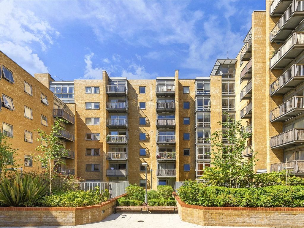 1 bed flat to rent in Moore House, Cassilis Road E14 Zoopla