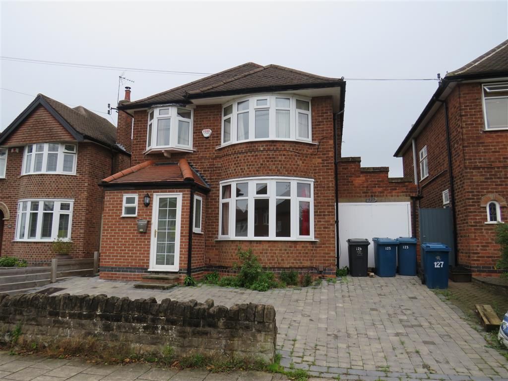 3 bed property to rent in Repton Road, West Bridgford, Nottingham NG2