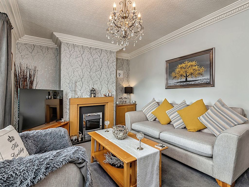 2 bed semidetached house for sale in Moorland Road, Pudsey LS28 Zoopla