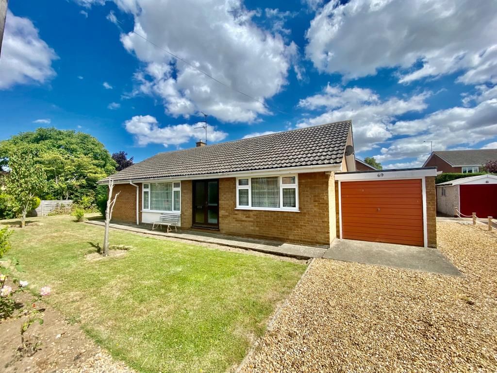 2 bed detached bungalow for sale in Rotten Row, Pinchbeck, Spalding