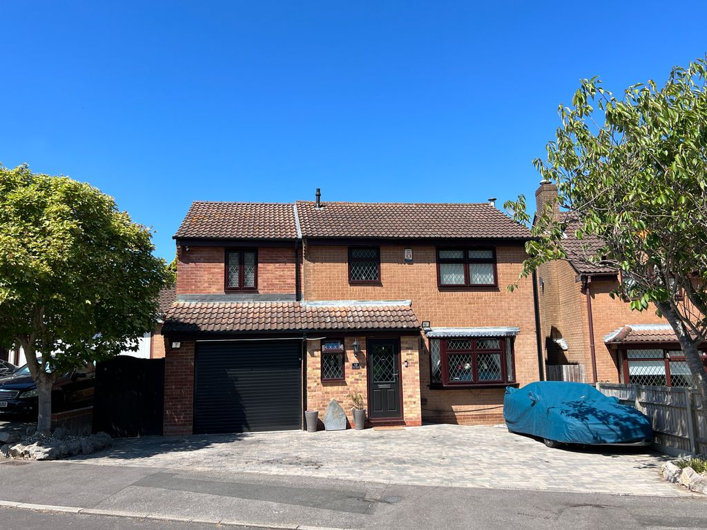 6 bed detached house for sale in Windermere Road, West End, Southampton