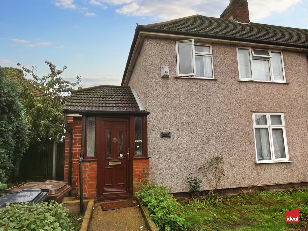 3 bed end terrace house for sale in Lodge Avenue, Dagenham RM9, £