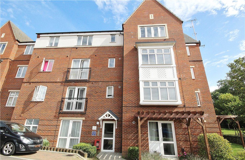 2 bed flat to rent in Chalfont Road, London SE25 Zoopla