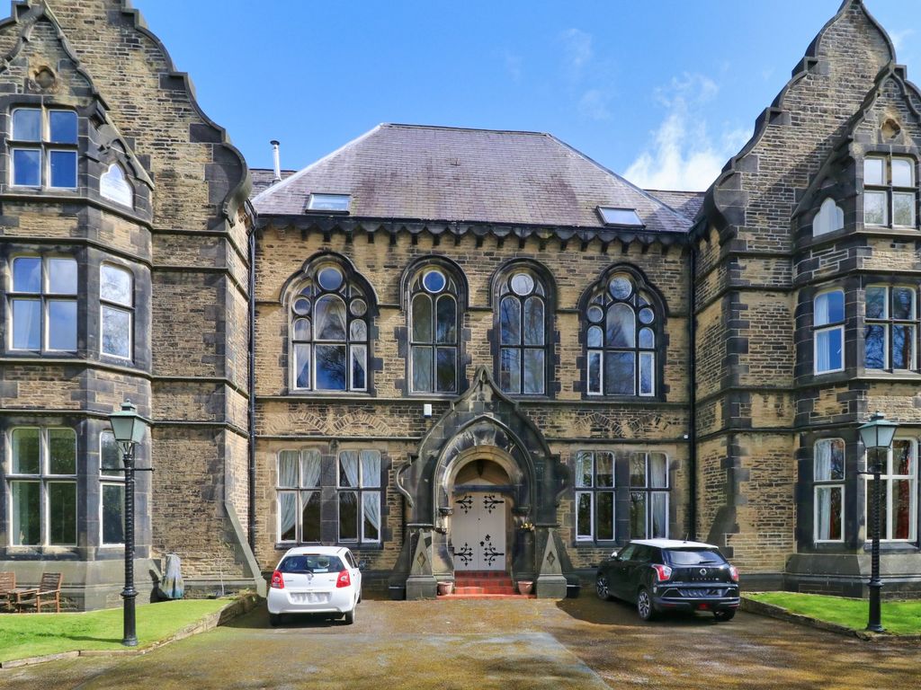 5 bed detached house for sale in Woodlands Drive, Rawdon, Leeds, West