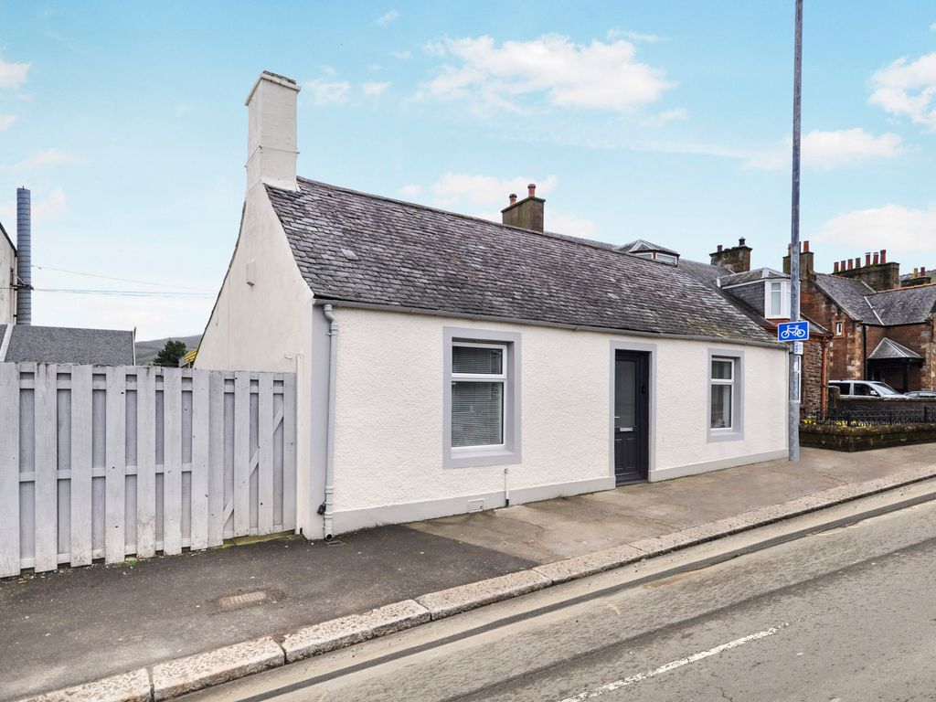 2 bed detached house for sale in Montgomerie Street, Girvan KA26 Zoopla