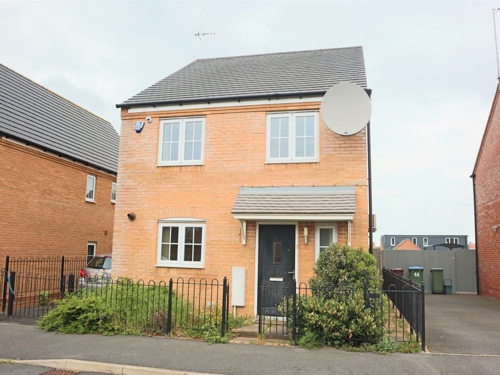 4 bed detached house for sale in Dickens Lane Newton Leys, Bletchley