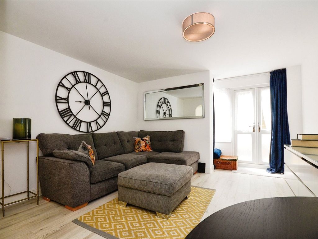 1 bed flat for sale in Rickmansworth Road, Watford, Hertfordshire WD18