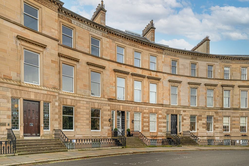 3 bed flat to rent in Park Circus, Glasgow G3, £6,500 pcm Zoopla