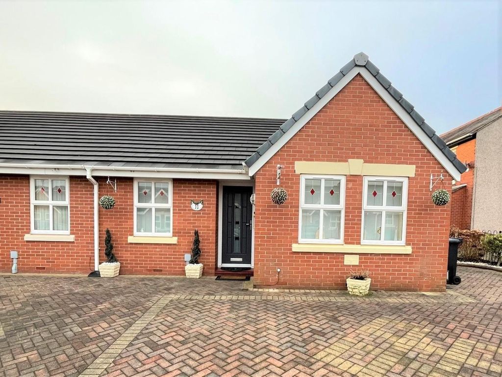 2 bed semidetached bungalow for sale in Stowe Gardens, Leigh WN7 Zoopla