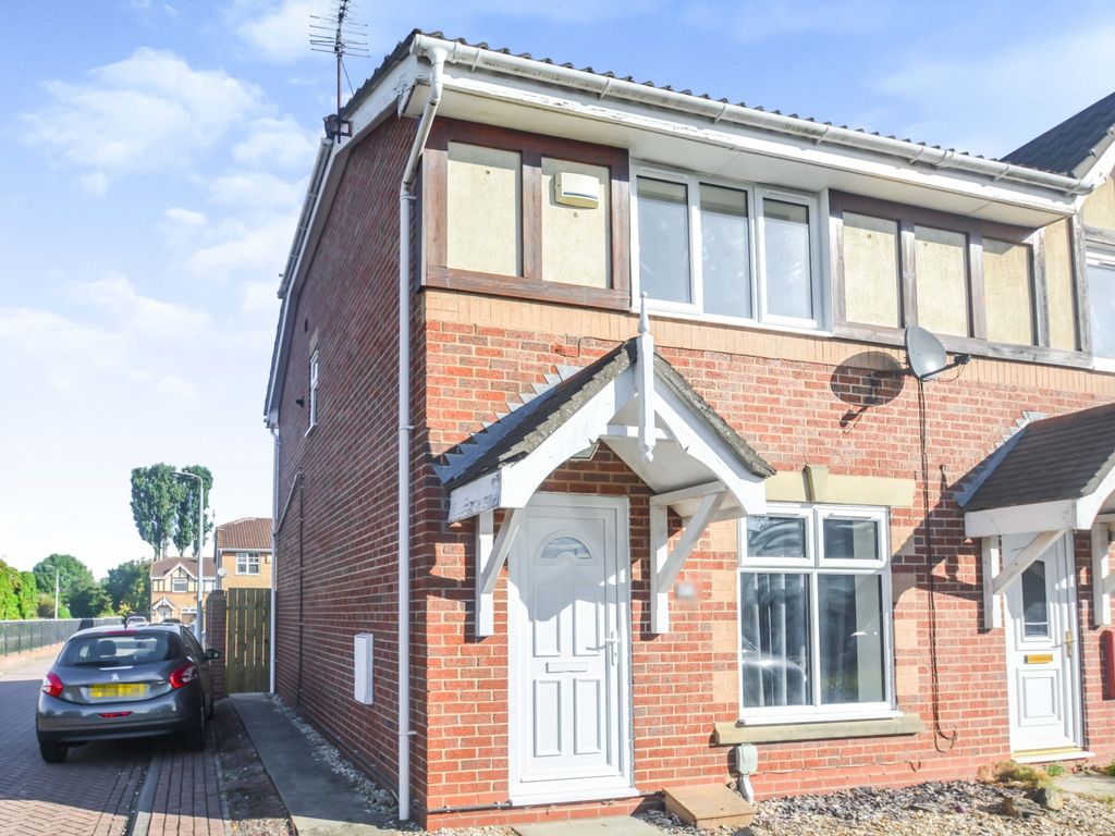 3 bed semidetached bungalow to rent in Bermondsey Drive, Spring Bank