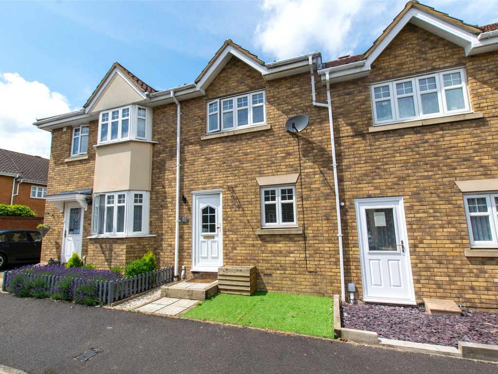 2 bed terraced house for sale in Frenchs Gate, Dunstable, Bedfordshire
