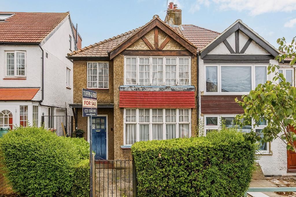 3 bed semidetached house for sale in Beechmount Avenue, Hanwell