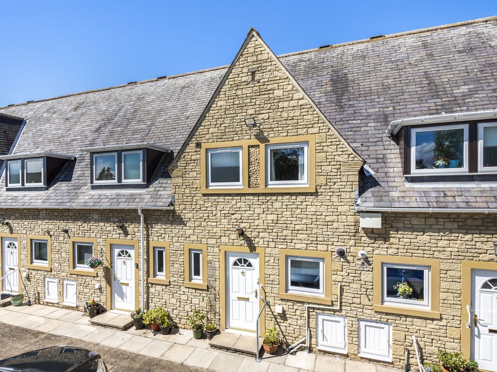 2 bed terraced house for sale in Hall Mews, Clifford Road, Boston Spa