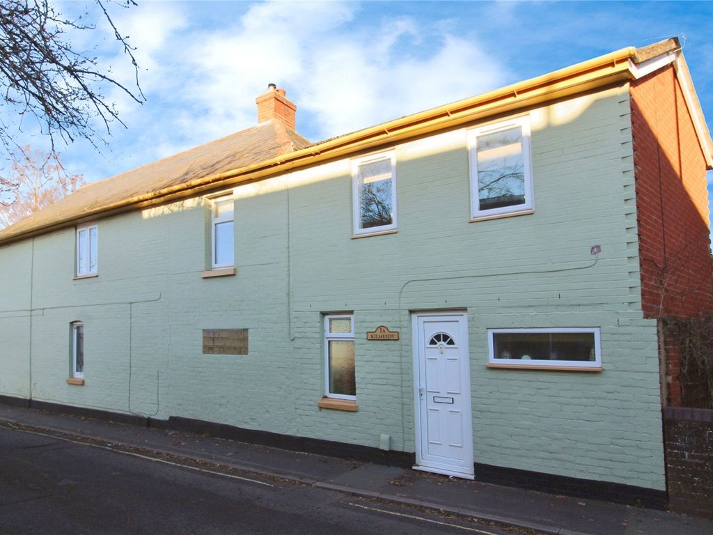 2 bed semidetached house for sale in Eastfield Road, Andover