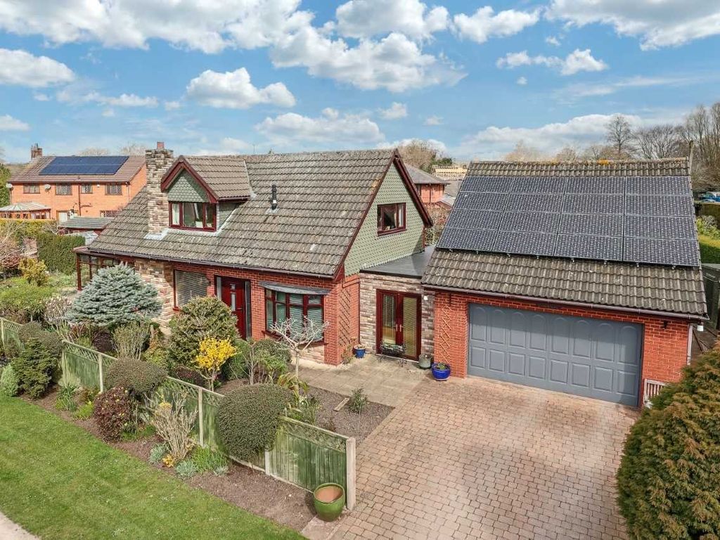 4 bed detached house for sale in The Green, Yarnfield, Stone ST15 Zoopla