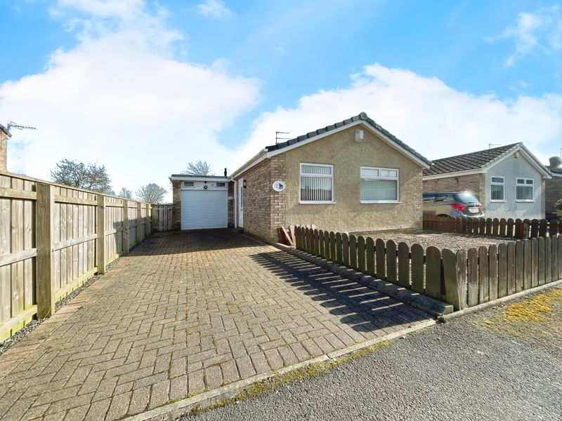 2 bed bungalow for sale in Cheviot Grove, Pegswood, Morpeth NE61, £