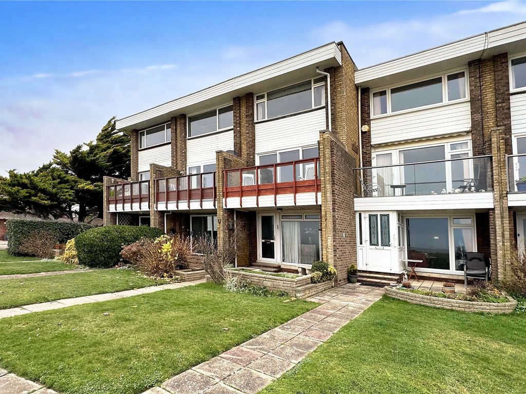 3 bed terraced house for sale in Broad Strand, Rustington