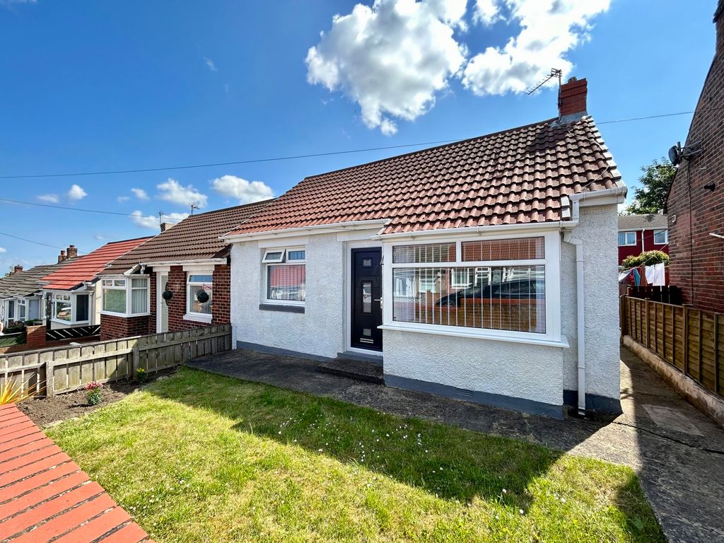 2 bed bungalow for sale in Edward Avenue, Peterlee SR8, £89,950 Zoopla