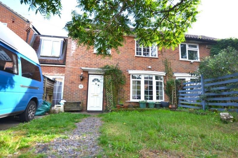 5 bed terraced house for sale in Coniston Road, Bordon GU35, £379,950