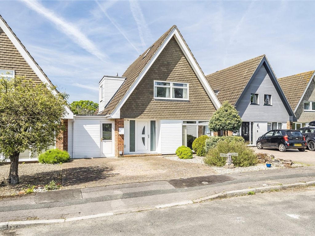 3 bed detached house for sale in Fairlawn, Liden, Swindon SN3, £261,250