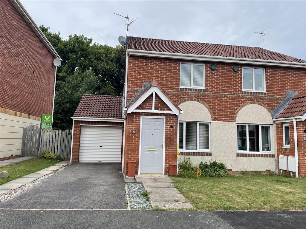 2 bed semidetached house for sale in Glamis Court, Woodstone Village