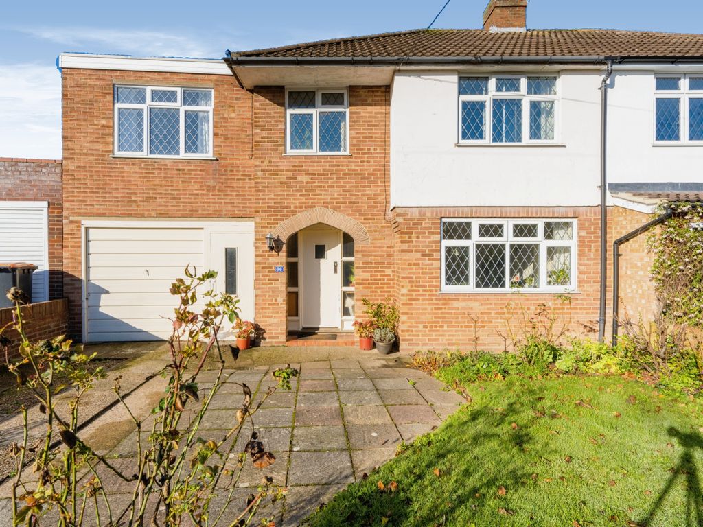 4 bed semidetached house for sale in Leasway, Bedford MK41 Zoopla