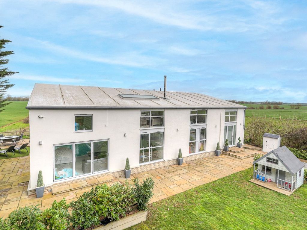 5 bed detached house for sale in Fyfield Road, Ongar CM5 Zoopla