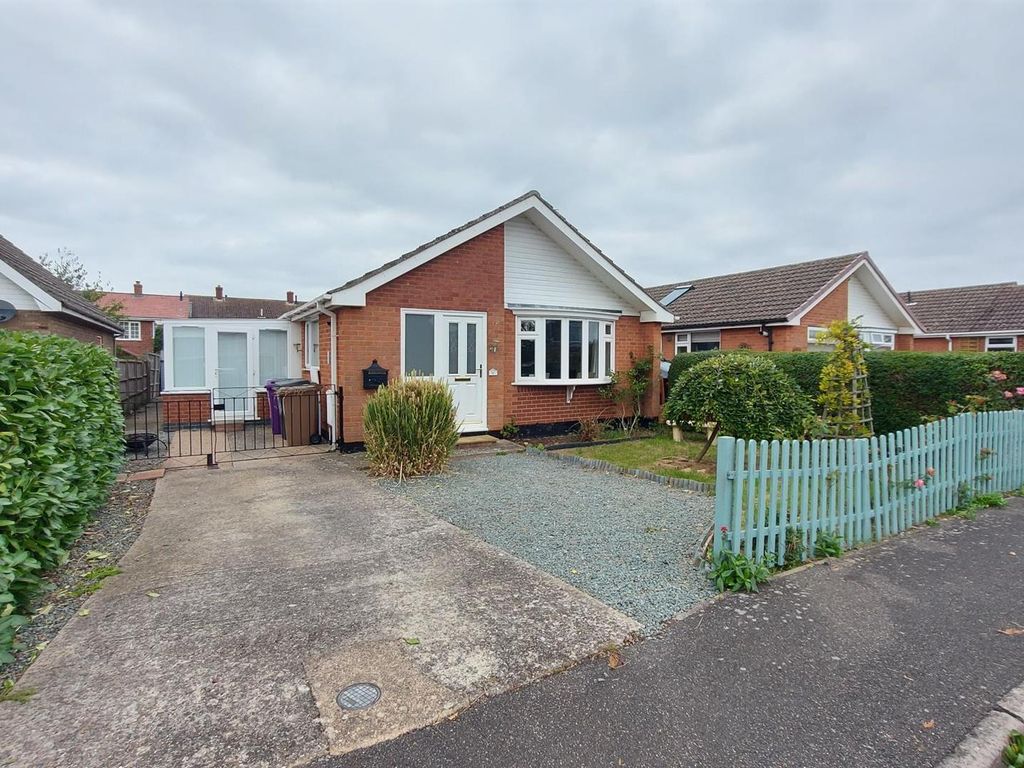 3 bed bungalow for sale in St. Benedicts Close, Cranwell Village