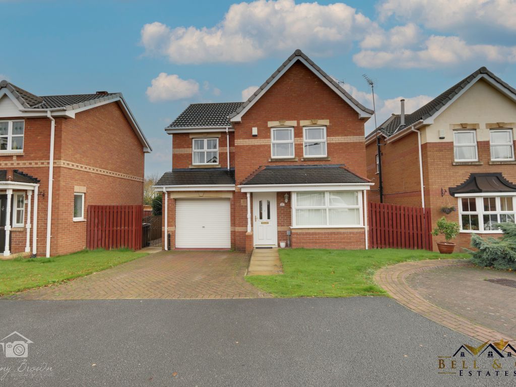 4 bed detached house for sale in Sycamore Drive, Thurcroft, Rotherham