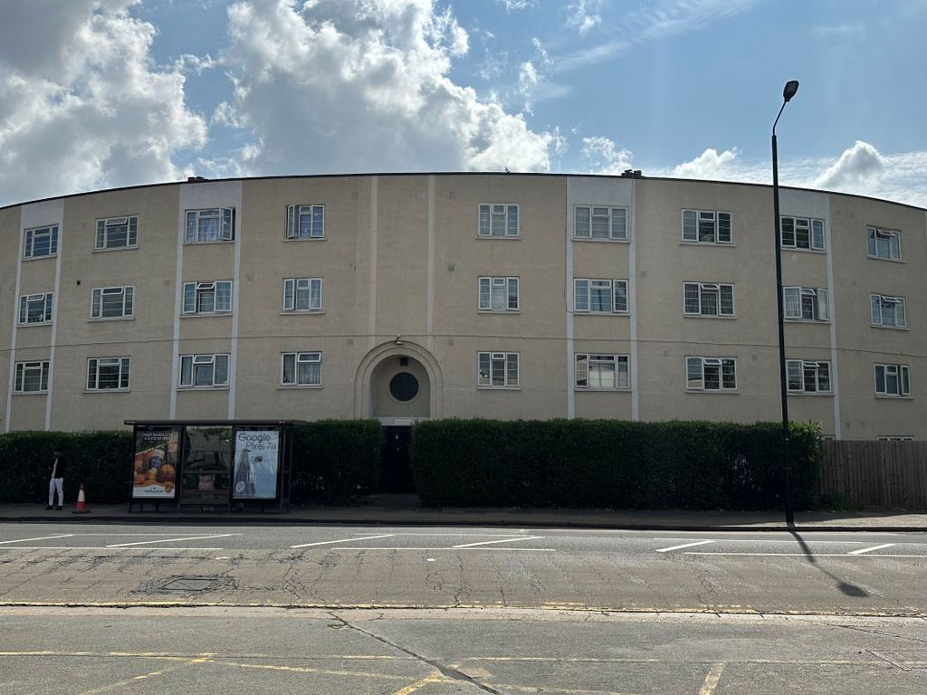 2 bed flat for sale in Flat 10 Charlton Court, High Street South, East