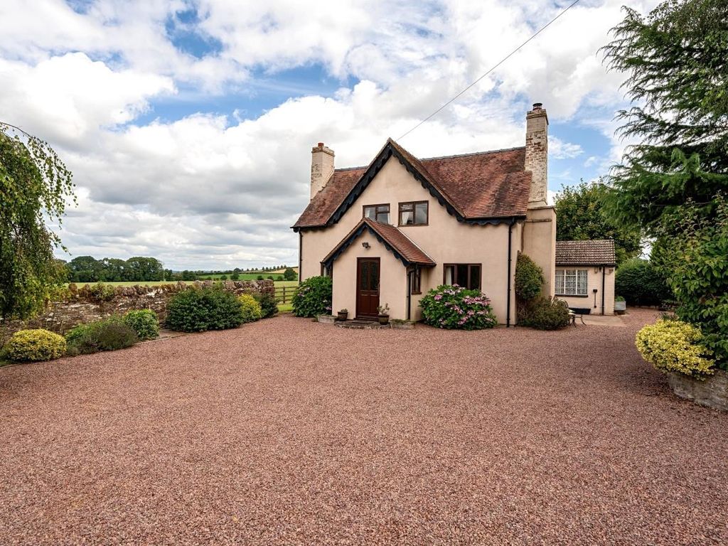 3 bed detached house for sale in Upper Hill, Leominster HR6, £695,000