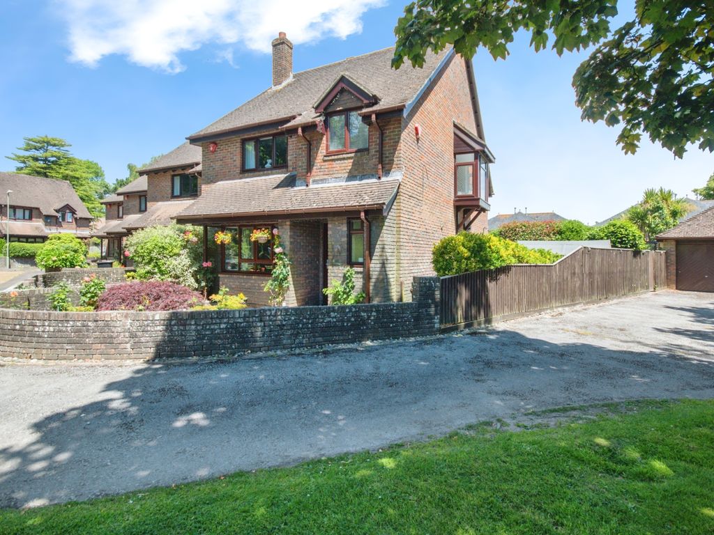 4 bed semidetached house for sale in Woodley Gardens, Lymington SO41