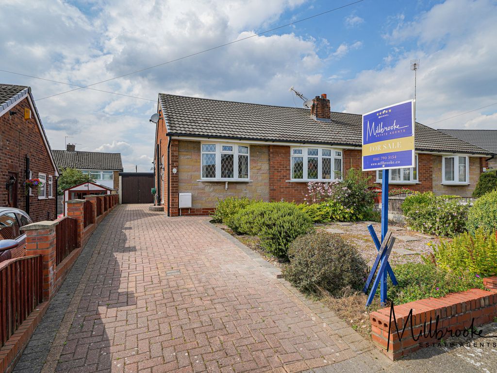 2 bed bungalow for sale in Hutton Avenue, Boothstown, Manchester M28