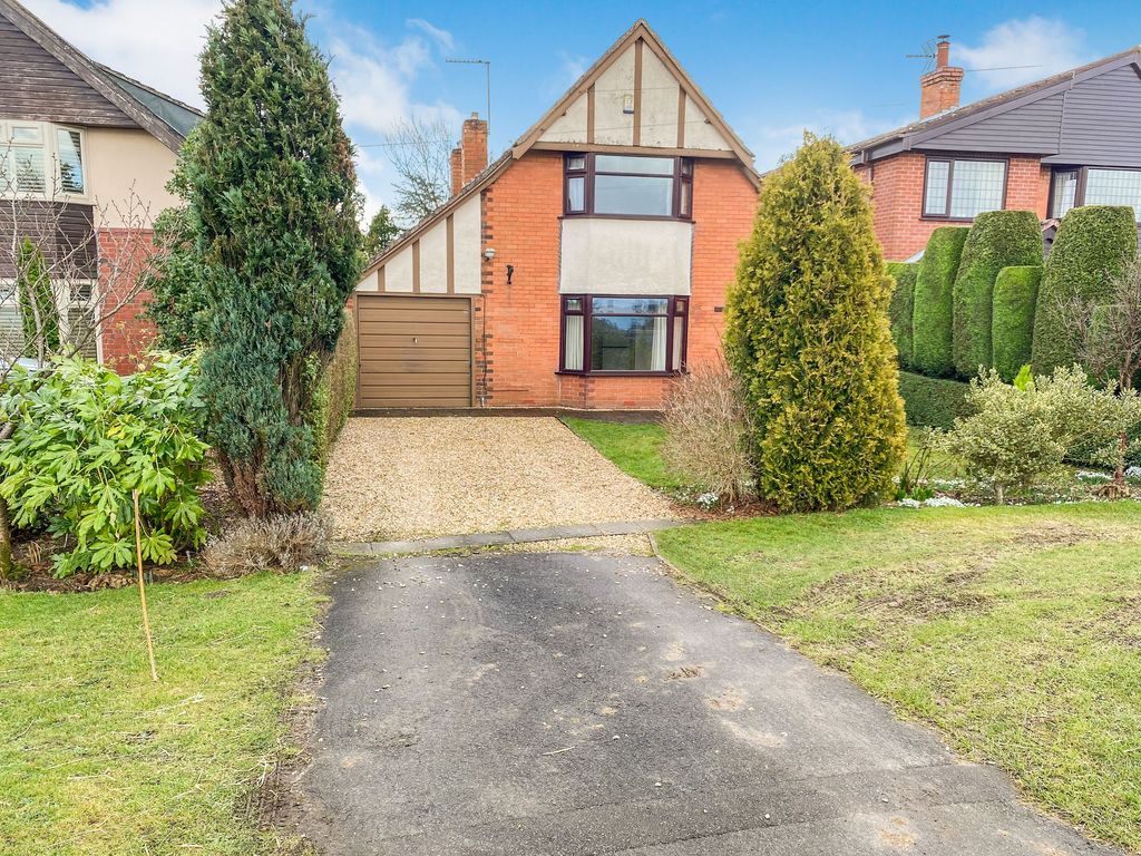 3 bed detached house for sale in Wragby Road East, North Greetwell LN2