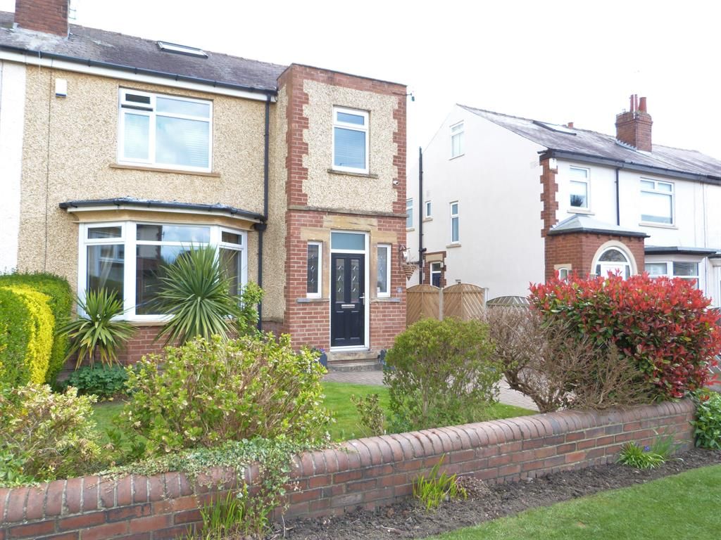 3 bed semidetached house for sale in The Drive, Crossgates, Leeds LS15