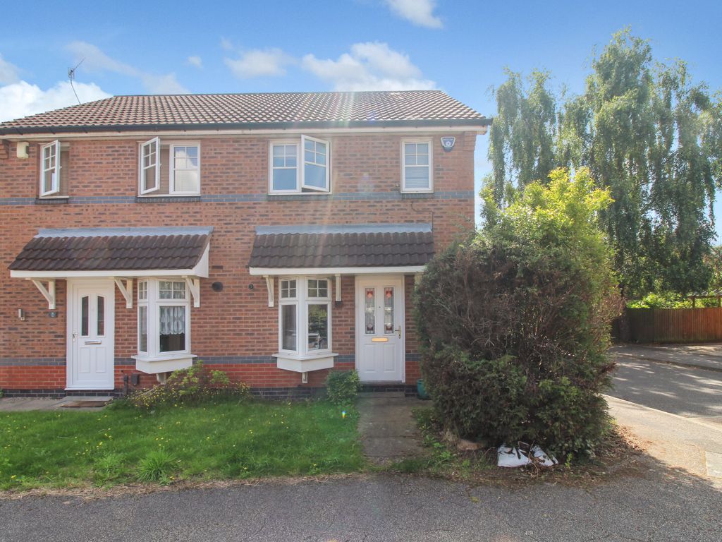 2 bed semidetached house for sale in Swallow Close, Nottingham NG6, £