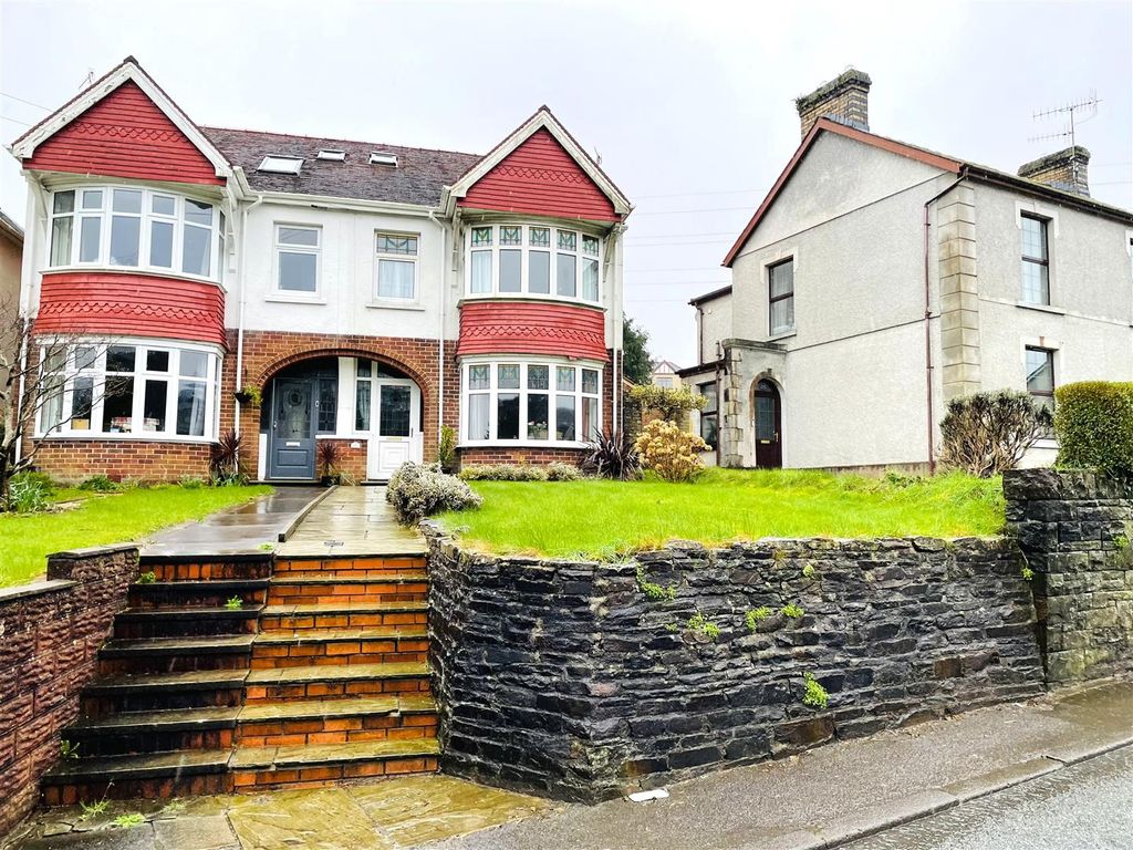 3 bed semidetached house for sale in Felinfoel Road, Llanelli SA15, £