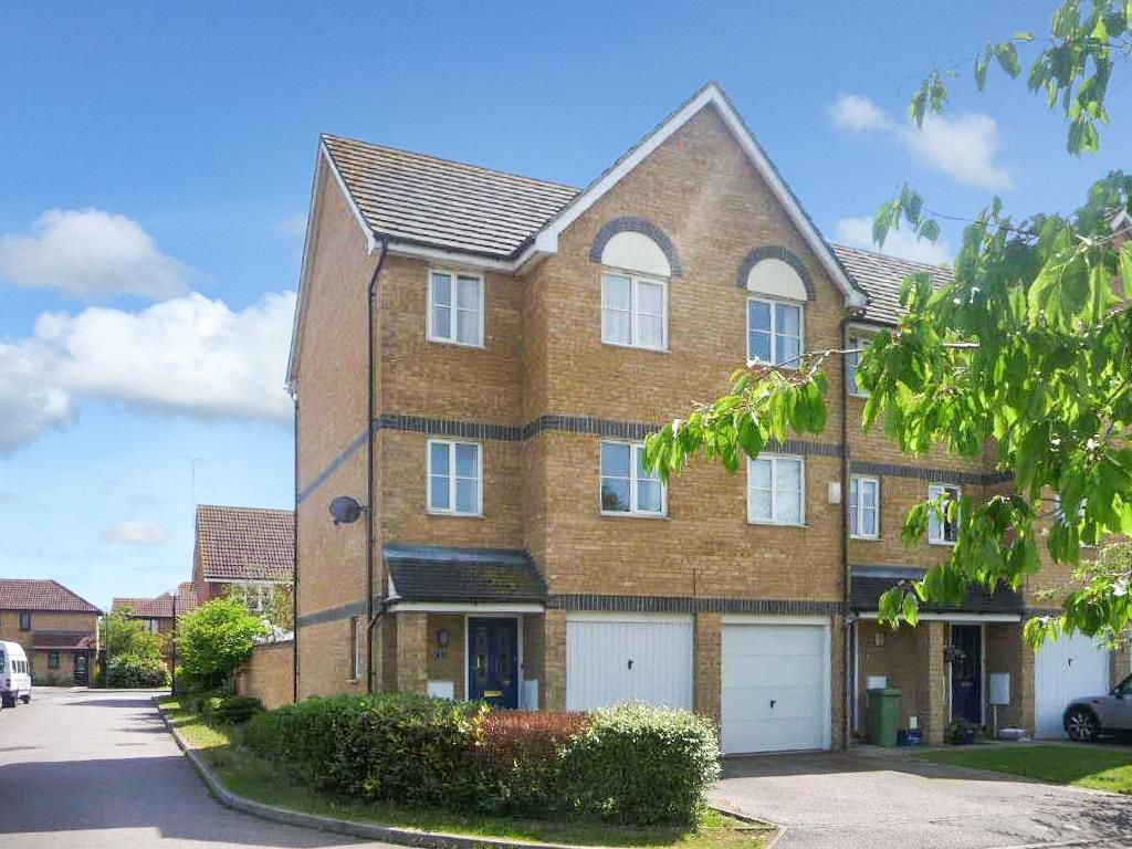 3 bed town house to rent in Pershore Croft, Monkston, Milton Keynes