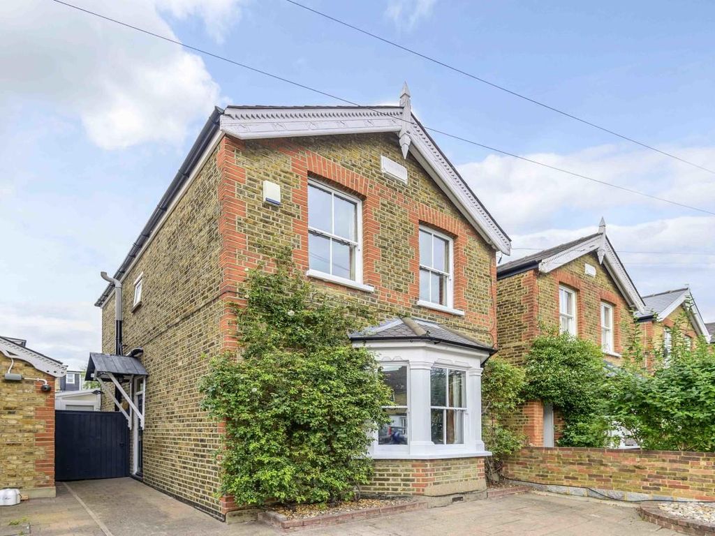 3 bed detached house for sale in Deacon Road, Kingston Upon Thames KT2
