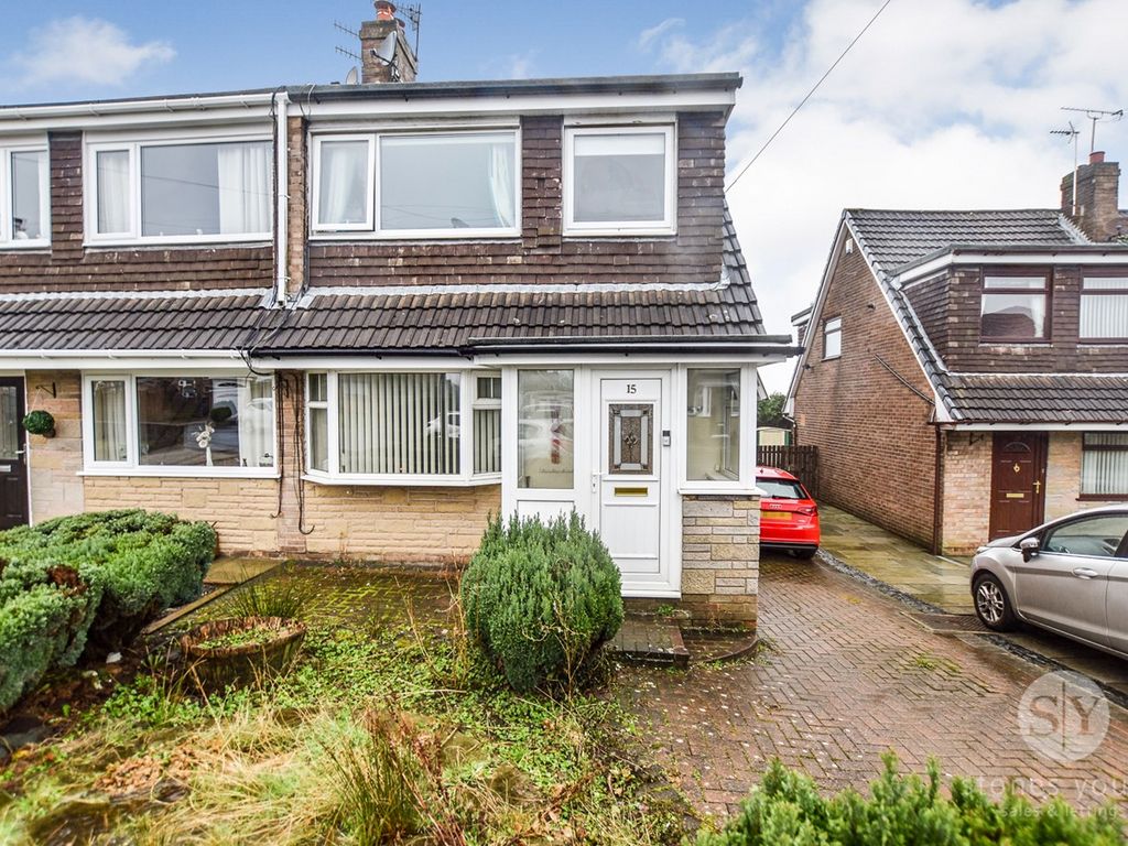 3 bed semidetached house for sale in Crediton Close, Blackburn BB2