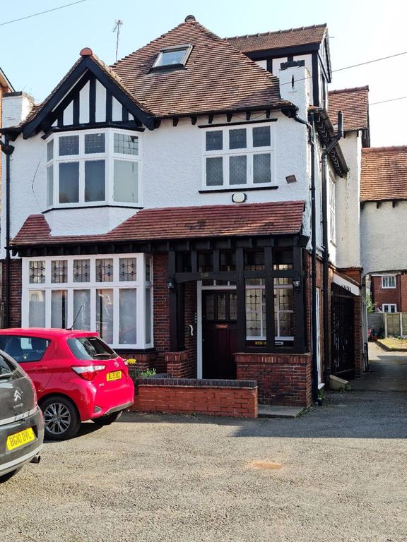 2 bed flat to rent in Alcester Road South, Kings Heath, Birmingham B14