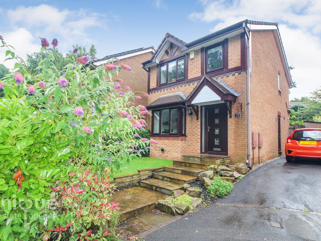 3 bed detached house for sale in Eskham Close, Wesham, Lancashire PR4