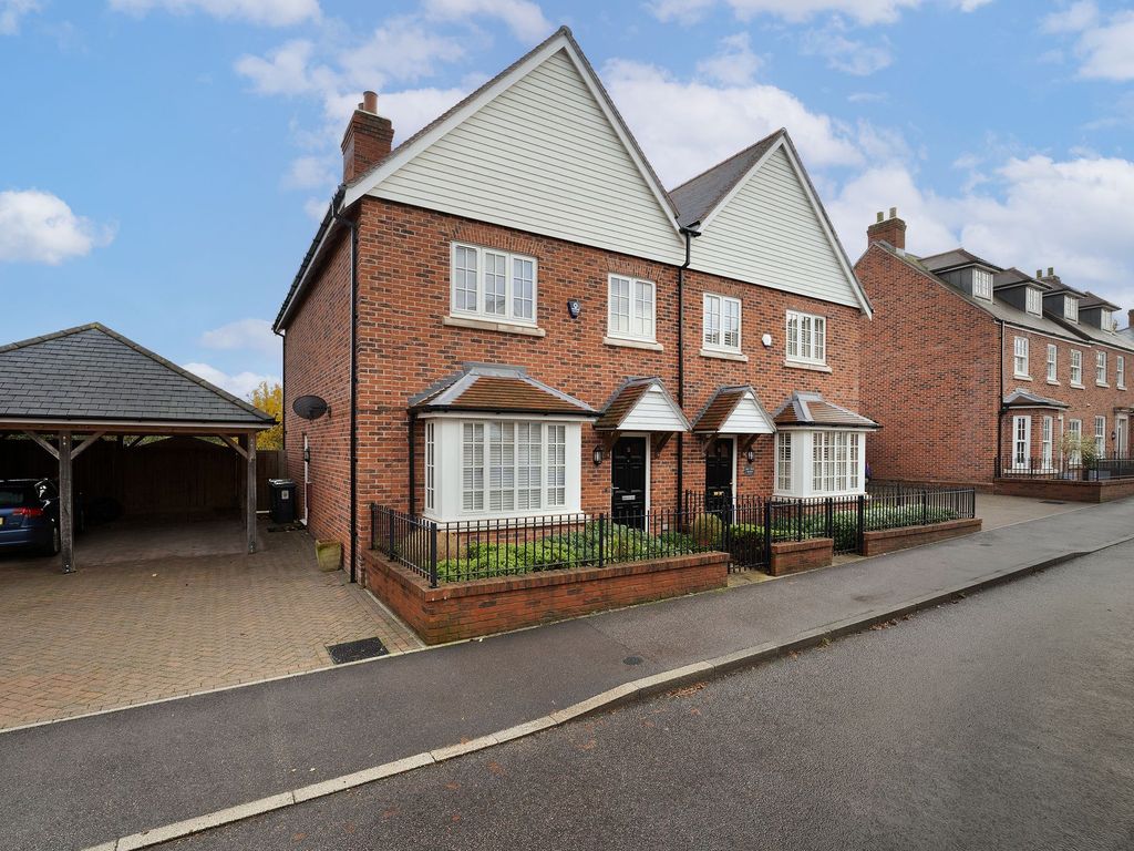 4 bed semidetached house for sale in Goodsall Road, Tenterden TN30, £