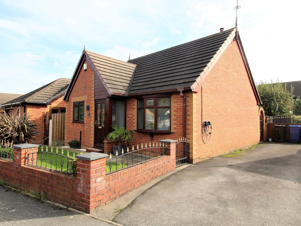 2 bed bungalow for sale in Headingley Way, Edlington, Doncaster, South