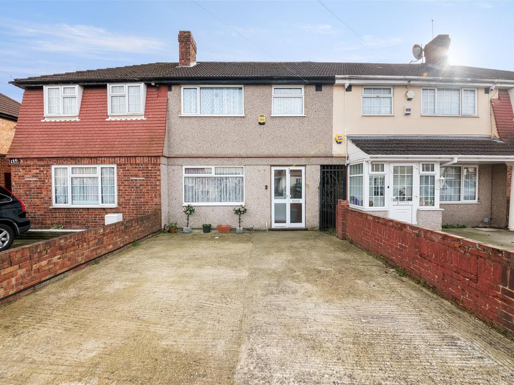 4 bed terraced house for sale in Ashford Avenue, Hayes UB4, £485,000