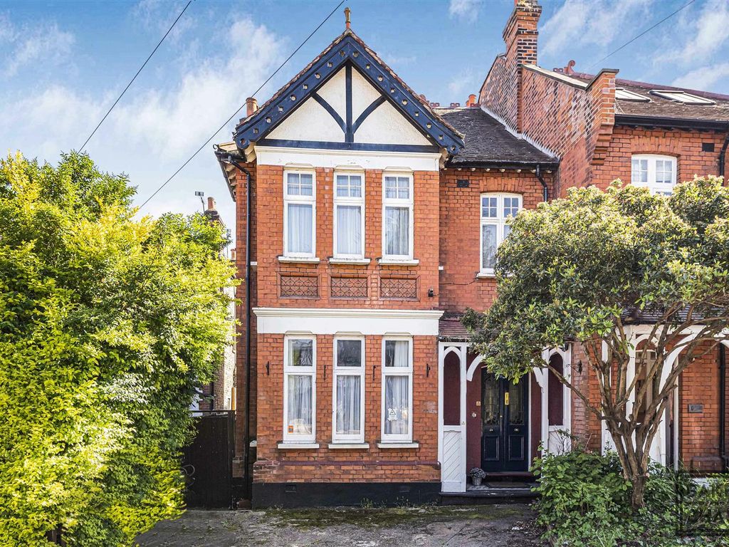 5 bed semidetached house for sale in Cecil Road, Enfield EN2 Zoopla