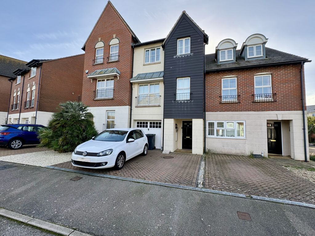 4 bed town house for sale in Admiralty Way, Eastbourne, East Sussex