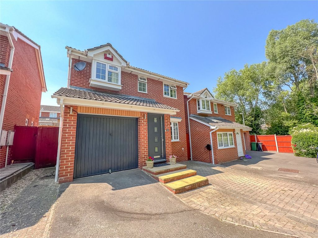 4 bed detached house for sale in Roy King Gardens, Warmley, Bristol