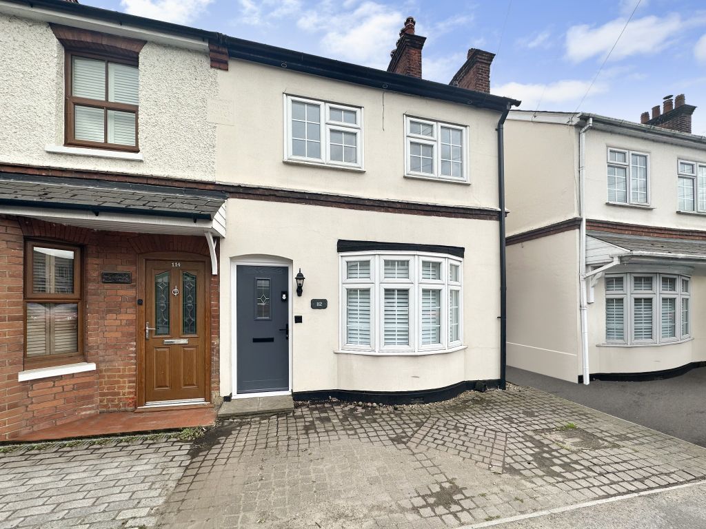 2 bed semidetached house for sale in High Street, Old Woking, Woking